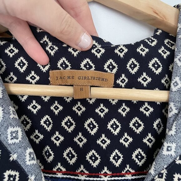 Jachs Girlfriend size s button down short sleeved collared shirt pockets rayon - Picture 3 of 8